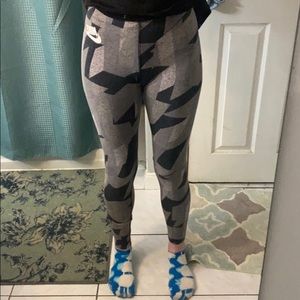 Nike patterned leggings Size Small